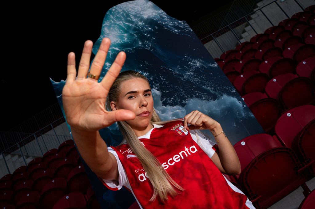Ásdís Halldórsdóttir assina pelo SC&nbsp;Braga