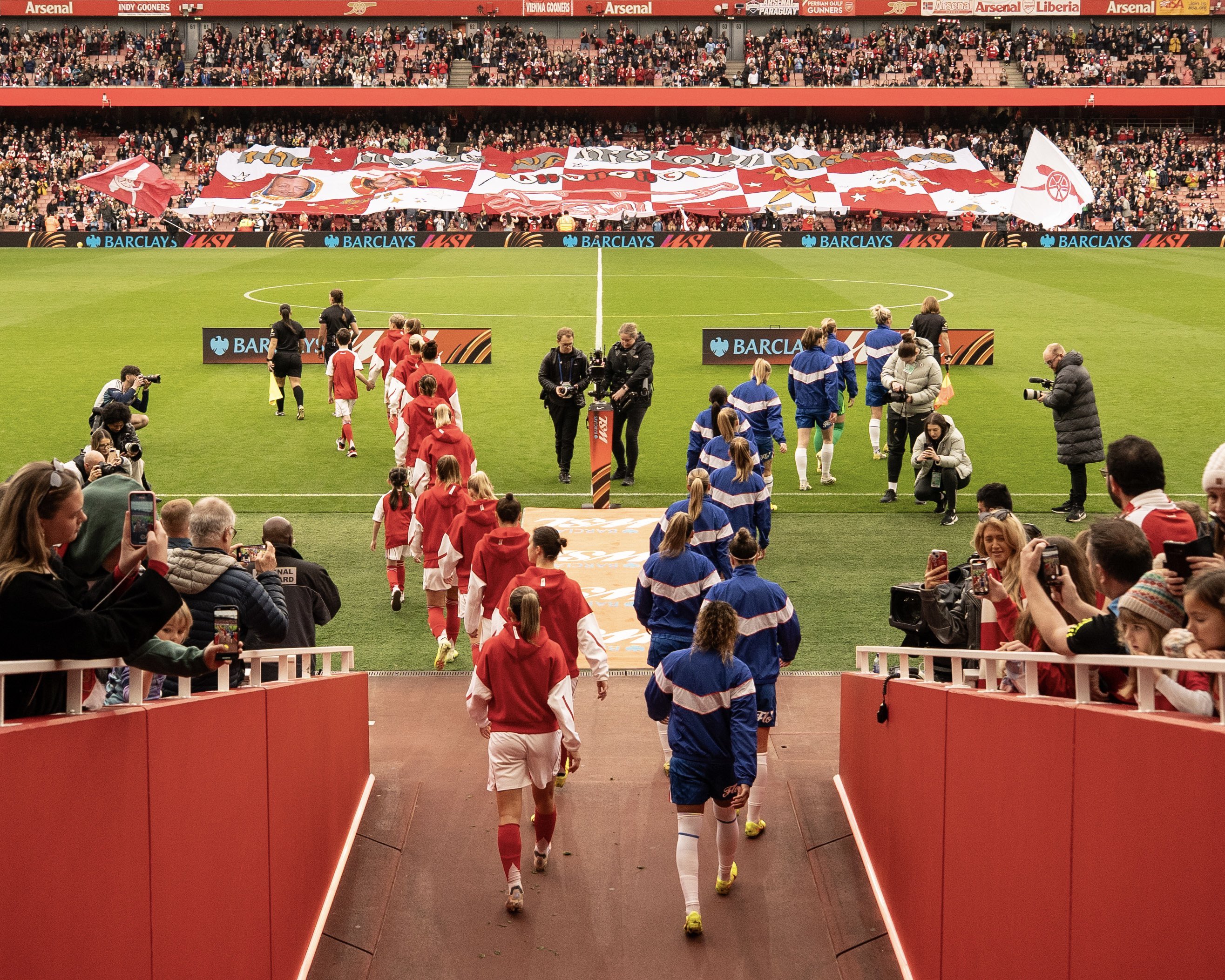 Dia de dérbi em Londres: Arsenal e Chelsea empatam a uma bola