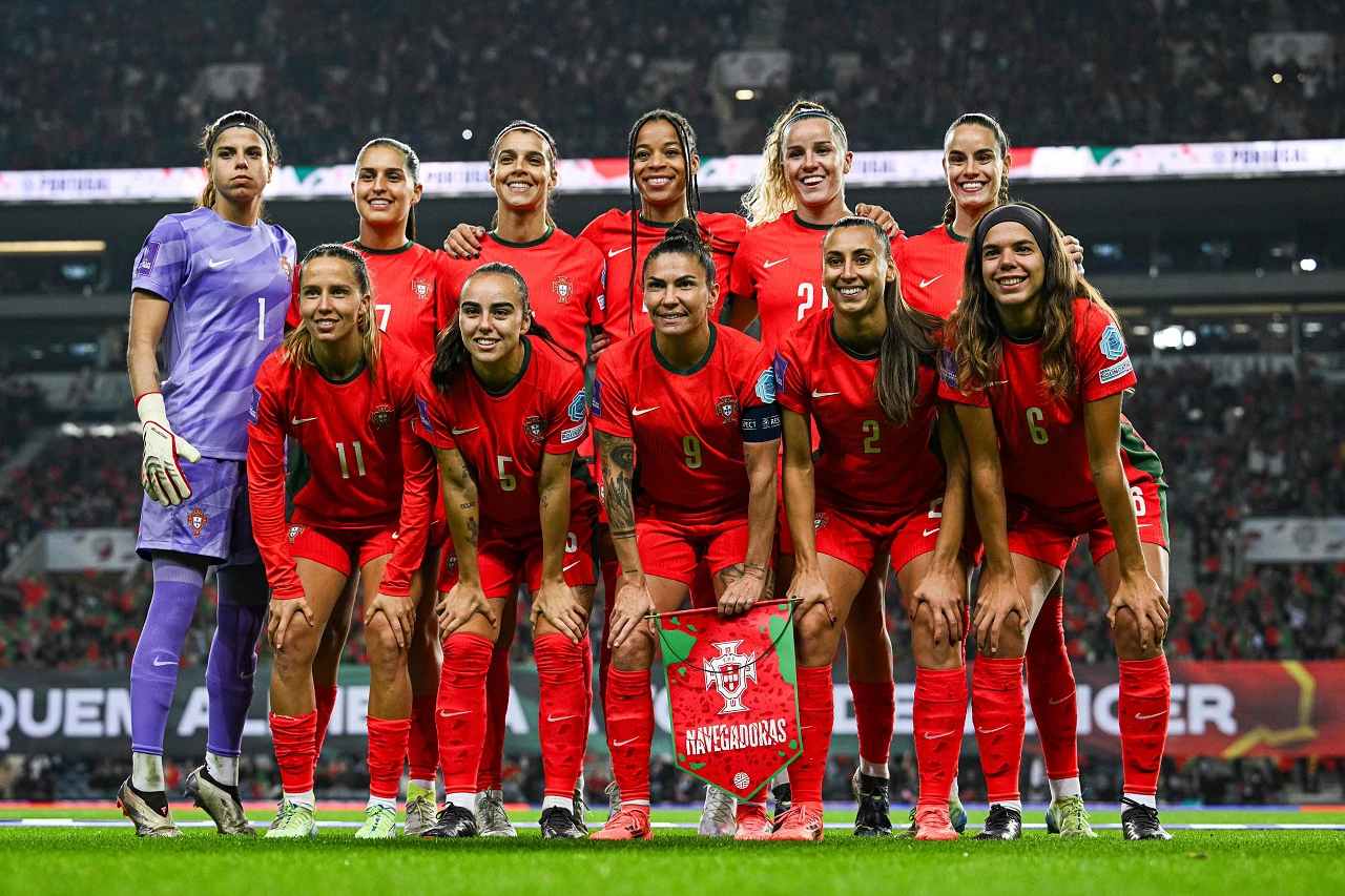 Há um ano fazia-se história: 40.189 adeptos no Dragão para o Portugal X República Checa