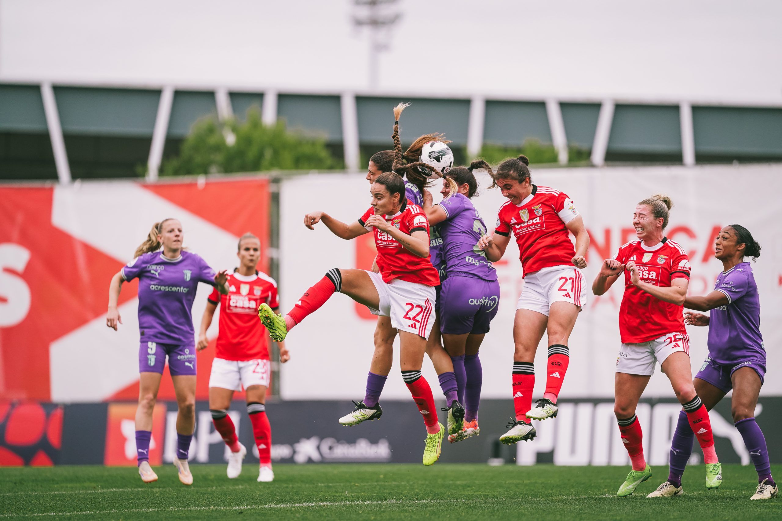 Benfica vence o Braga por 3-2 e consolida liderança no campeonato