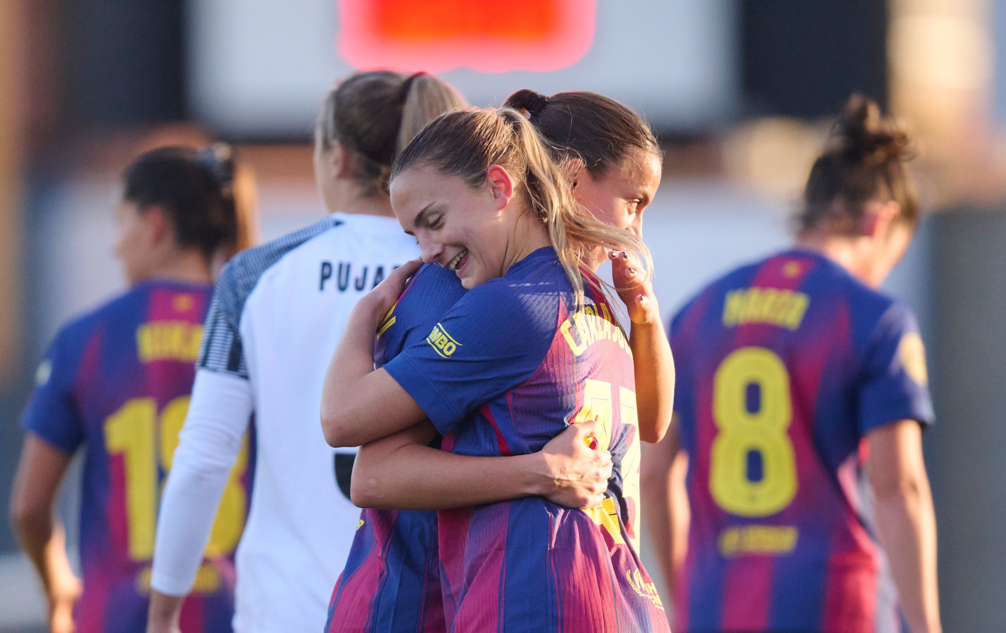 Pere Romeu aposta na juventude e o FC Barcelona vence por 5-1 o Badalona
