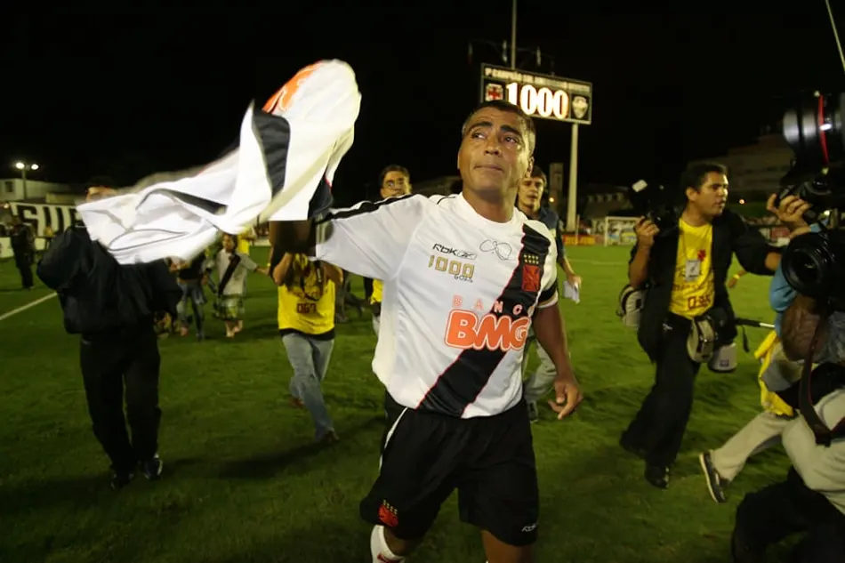 Romário completa 60 anos e celebra legado histórico no futebol