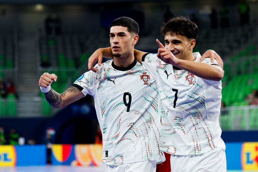 Portugal vence a Hungria por 5-1 e está a um pequeno passo dos quartos de&nbsp;final