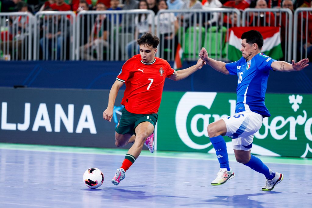 Portugal arranca o Europeu de futsal com domínio de 6-2 frente à&nbsp;tália