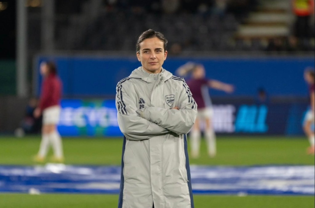Arsenal aposta no futuro: Renée Slegers prolonga comando até&nbsp;2029