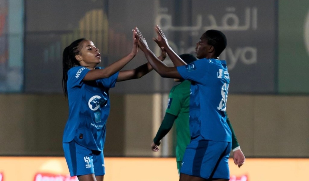 Jéssica Silva faz um bis de assistências no empate a três bolas do Al Hilal contra o Al&nbsp;Ahli