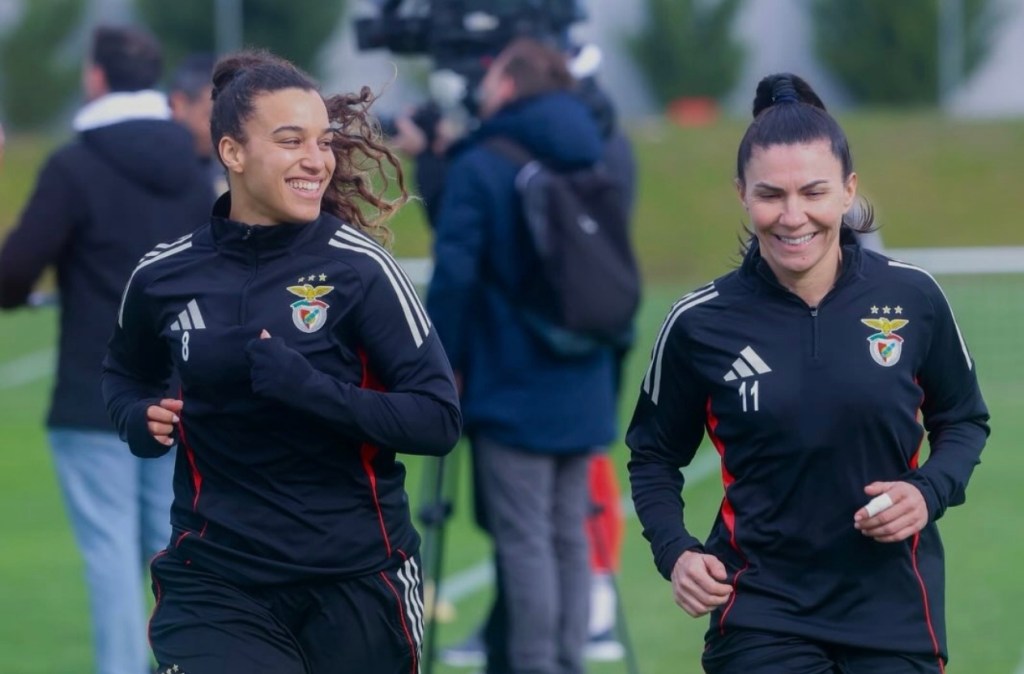 O regresso está cada vez mais próximo: Andreia Norton e Ana Borges de volta aos treinos no&nbsp;relvado