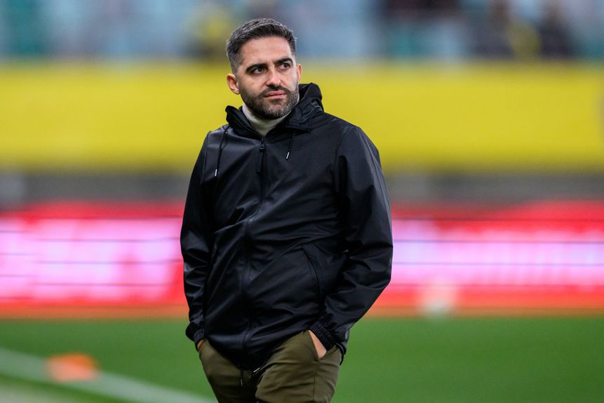 Daniel Santos, treinador luso-luxemburguês, afastado da seleção feminina do Luxemburgo após denúncias de envio de mensagens impróprias a jogadoras