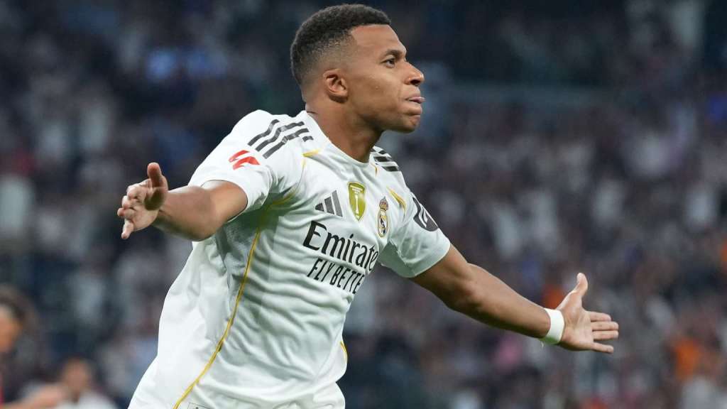 Astro do Real Madrid flagrado com atriz&nbsp;espanhola