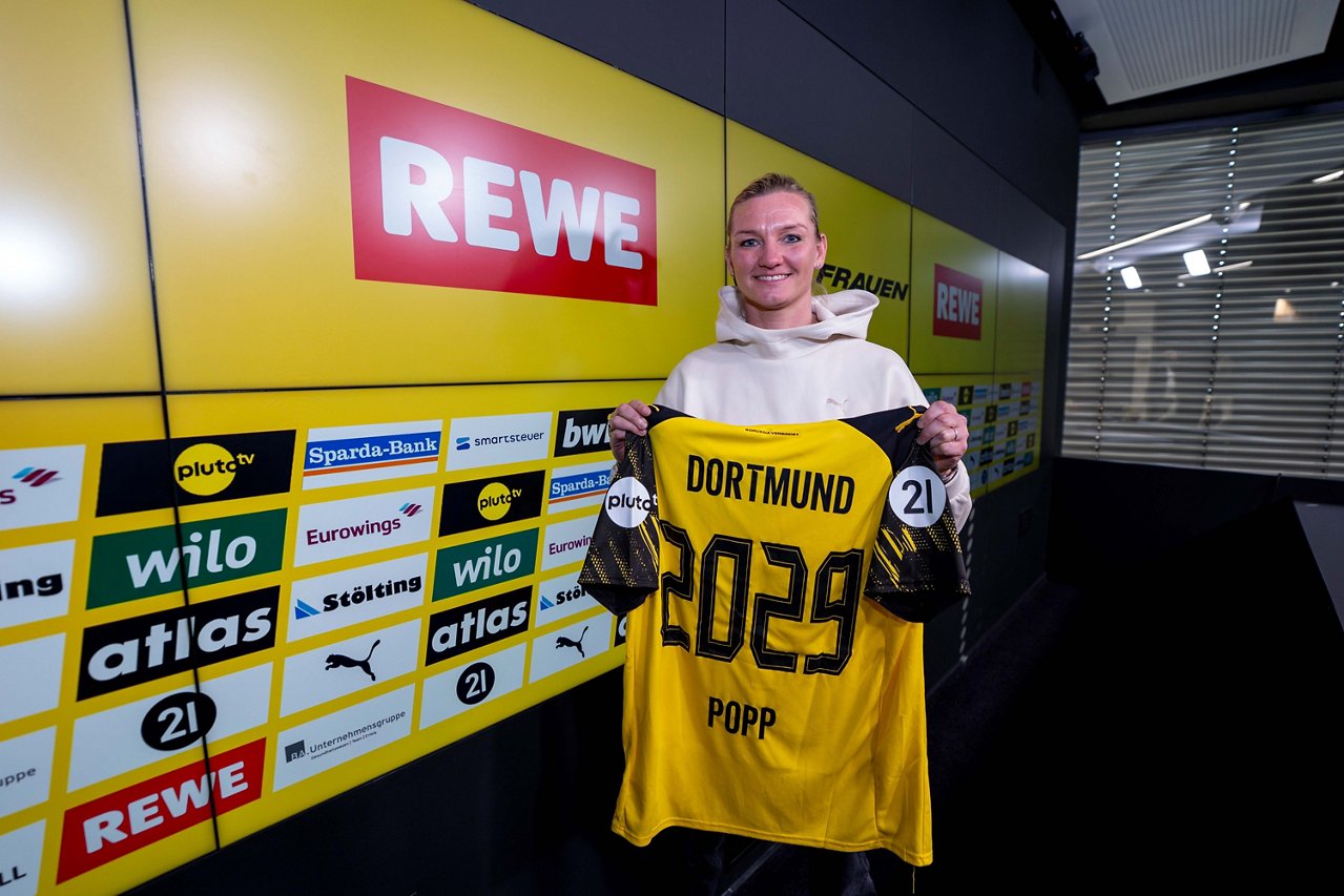 Alexandra Popp encerra ciclo de 14 anos no Wolfsburgo e vai vestir as cores do Dortmund na próxima temporada