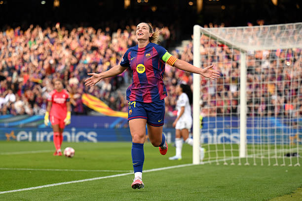 Há histórias que o destino escreve na perfeição: Alexia Putellas celebra o jogo 500 pelo Barcelona com golo e&nbsp;reverência