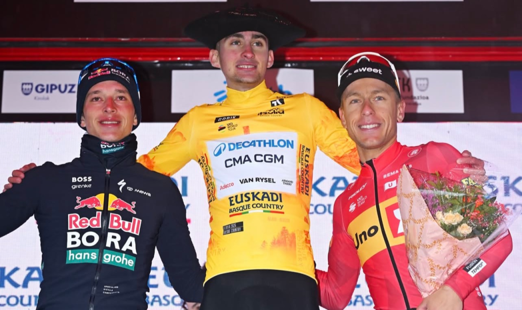 O jovem Paul Seixas vence a Volta ao País Basco 2026 aos 19 anos