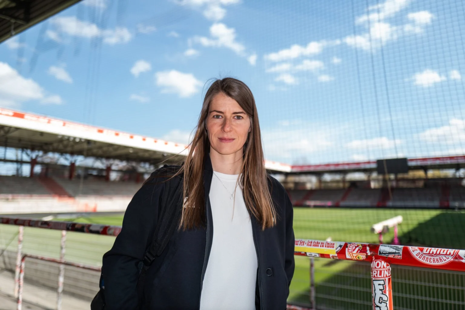 União de Berlim dita a Revolução: Marie-Louise Eta torna-se a primeira mulher a assumir o comando técnico na Bundesliga
