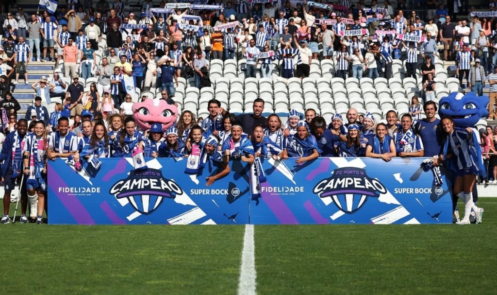 FC Porto é de primeira ! Equipa azul e branca sagra-se campeão e sobe à Liga BPI&nbsp;!