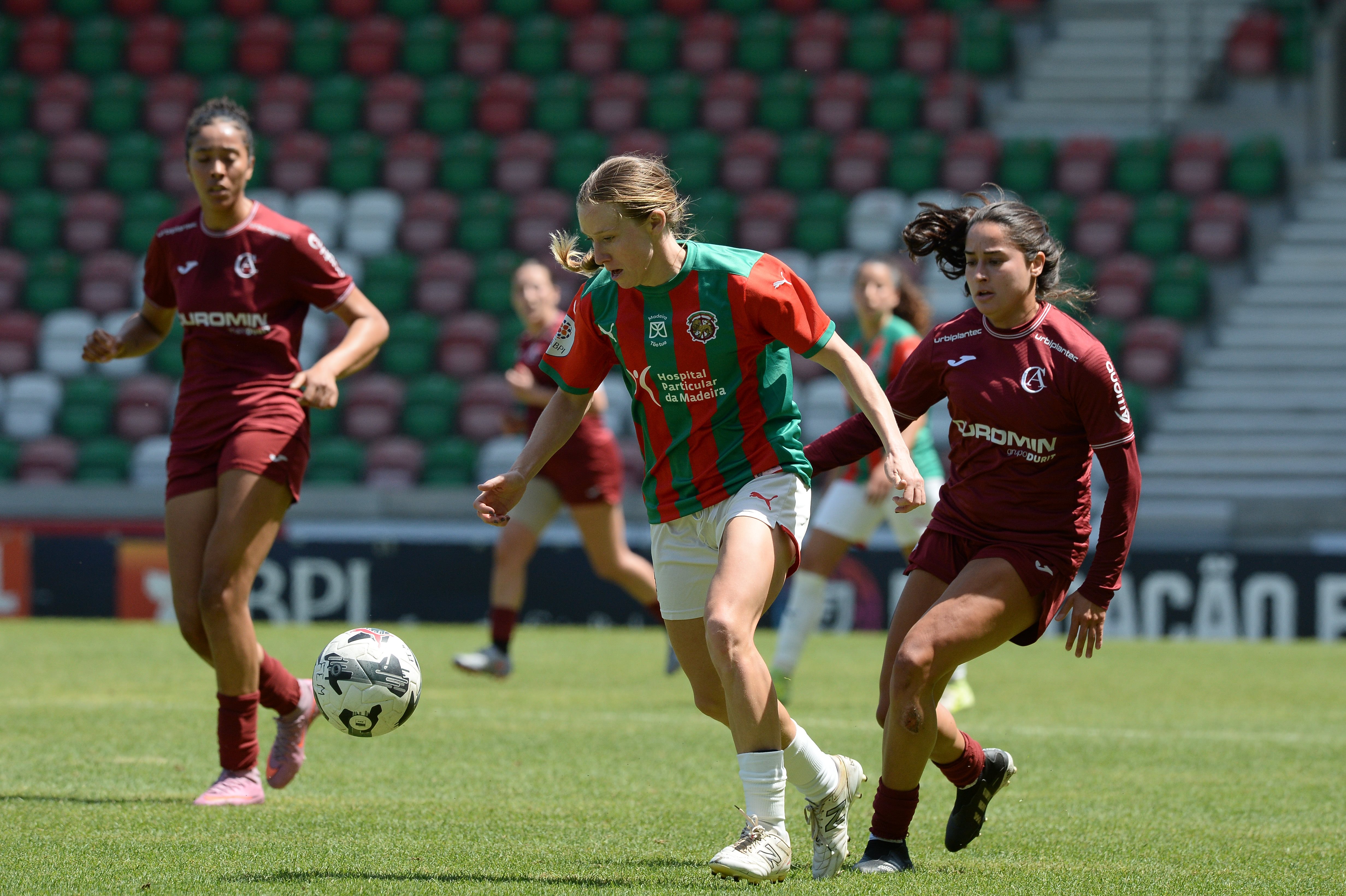 Carolina Ferreira carimba vantagem mínima do Marítimo no play-off