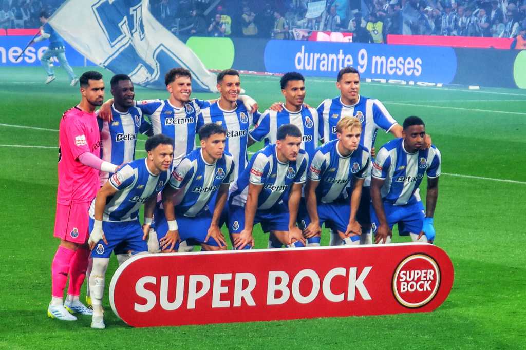 O Renascimento do Dragão: FC Porto é campeão nacional e a invicta volta a pintar-se de azul e&nbsp;branco
