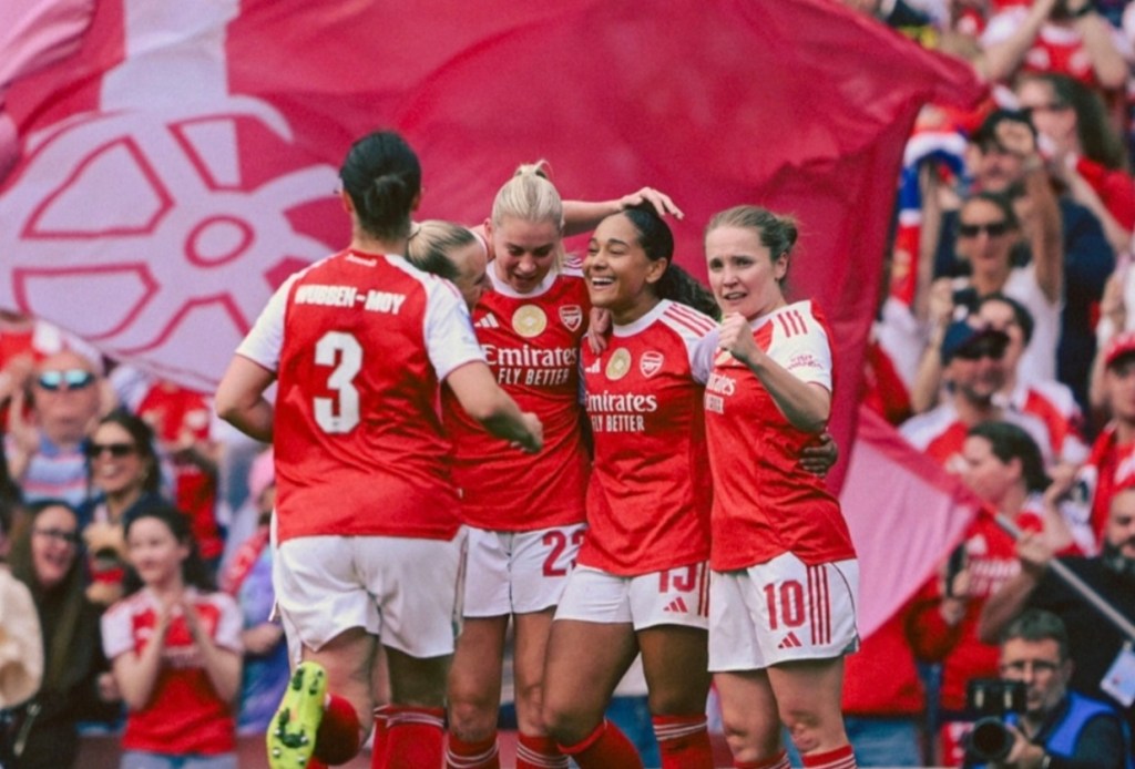 O Arsenal assume o Emirates Stadium como casa definitiva da equipa feminina para a próxima&nbsp;época