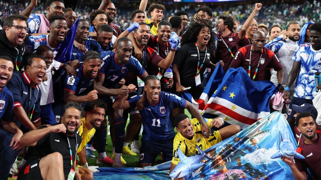 A alma dos Tubarões Azuis que travou gigantes: Cabo Verde faz história e está nos dezasseis-avos do&nbsp;Mundial