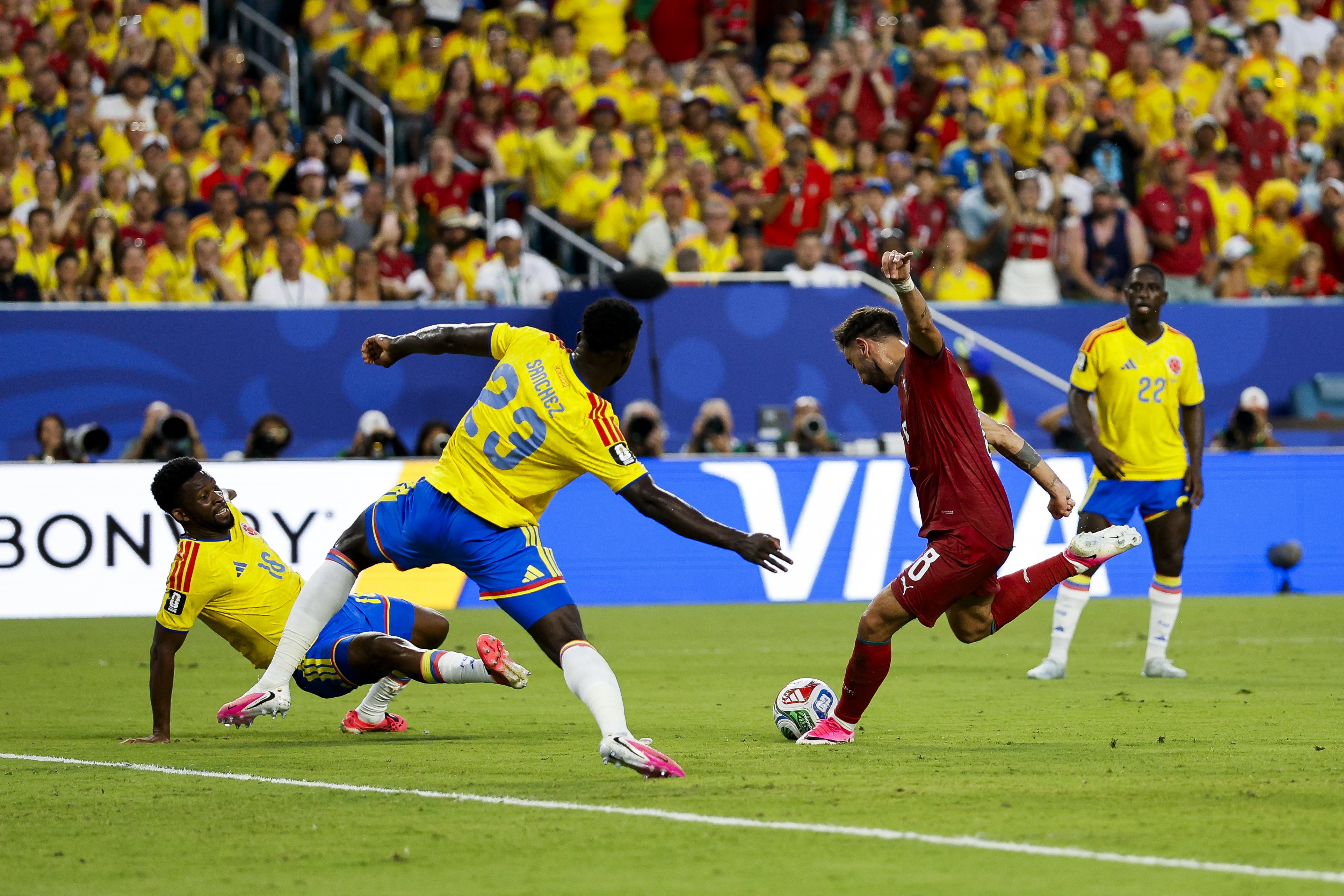 S.Diogo Costa salva um desaire maior: Portugal empata a zeros com a Colômbia