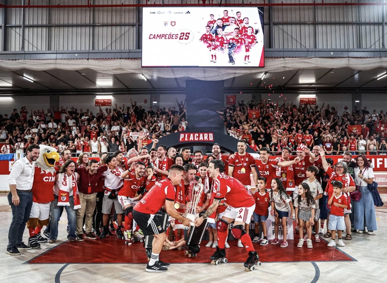 SL Benfica vence o Sporting e conquista o campeonato nacional de hóquei em patins