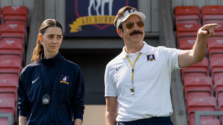 Ted Lasso pode trocar o ecrã pelo banco de suplentes na Lituânia? Vilnius Zalgiris quer o ator Jason Sudeikis como treinador da equipa feminina por um jogo
