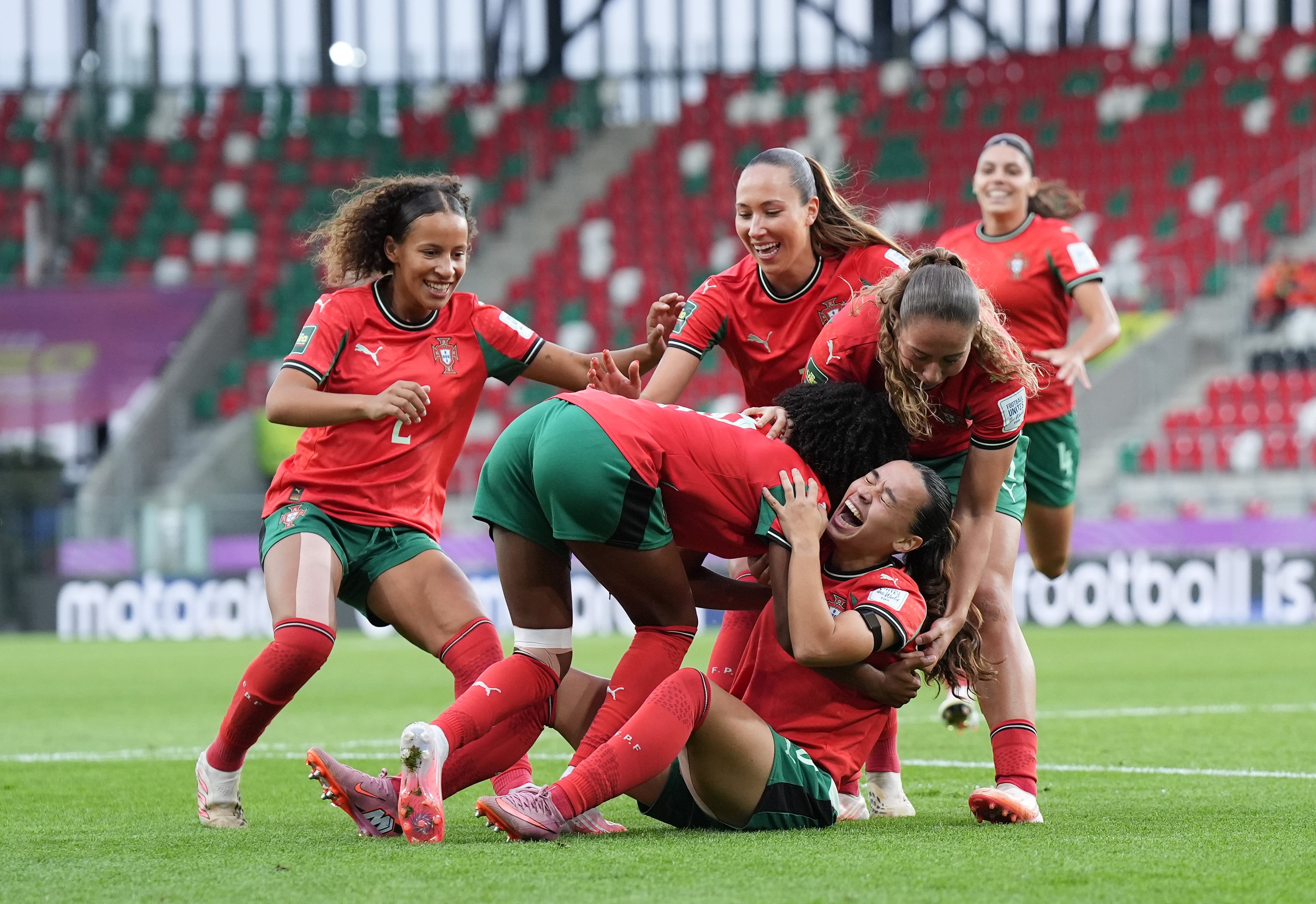 Portugal vence a Costa Rica e carimba histórica passagem aos oitavos de final do Mundial