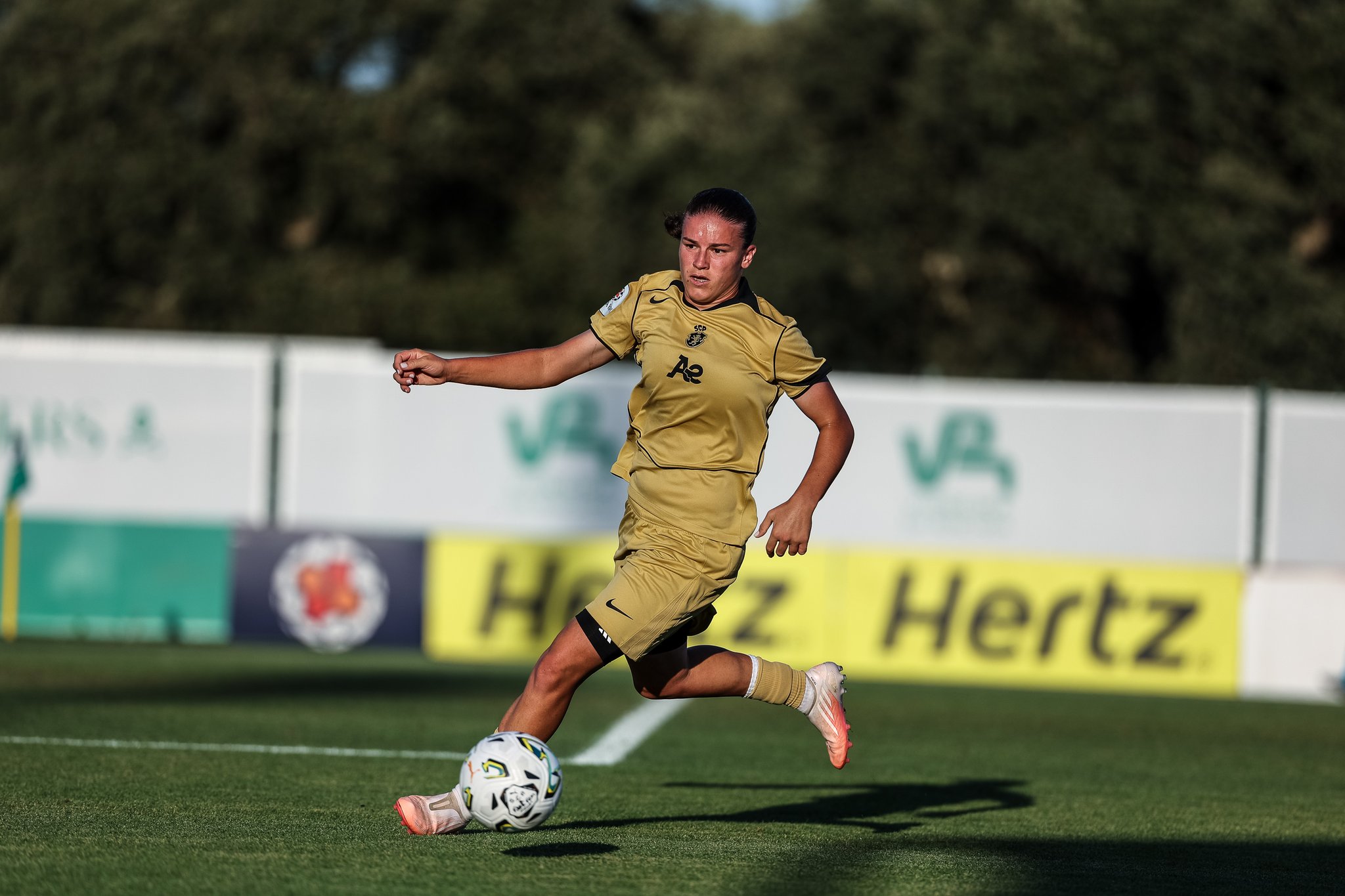 Sporting entra de pé direito: Beatriz Cameirão e Telma Encarnação marcam as golos da vitória diante do Vitória SC