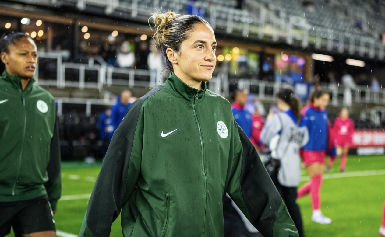 Savannah DeMelo leva caso de paragem cardíaca a tribunal após arritmia não diagnosticada