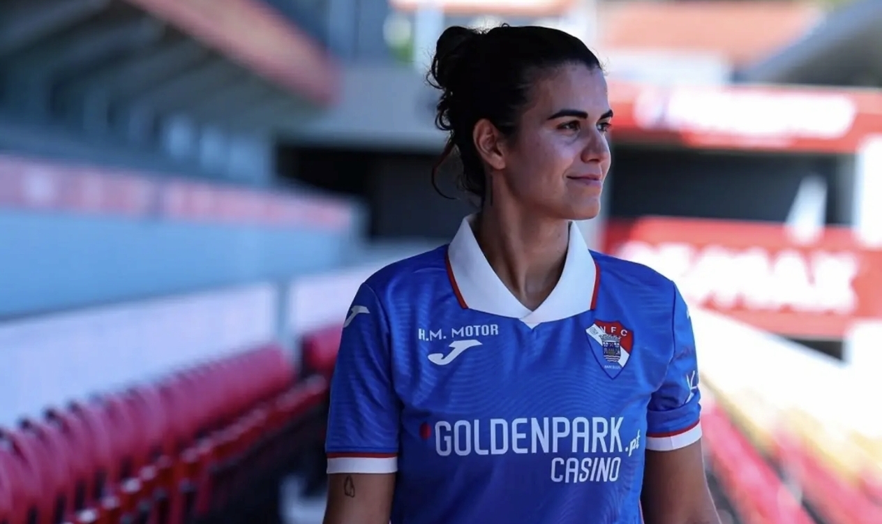 “Quero continuar a jogar enquanto posso e desfrutar do futebol”: Carlota Cristo, a menina algarvia que construiu uma solida carreira em Portugal e além fronteiras, fala sobre uma carreira feita de desafios