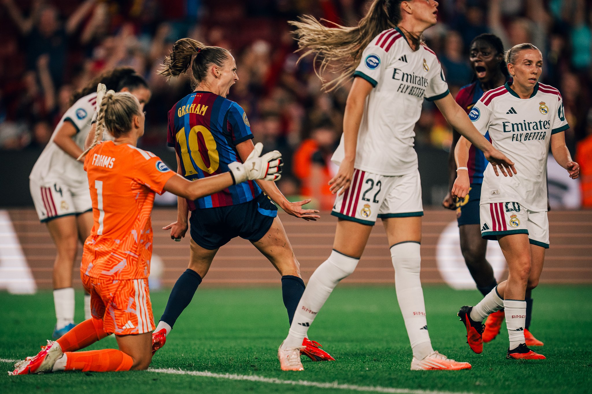 Pinagol em ação! No primeiro El Clássico pós Alexia o Barcelona goleia o Real no Camp Nou por 7-0