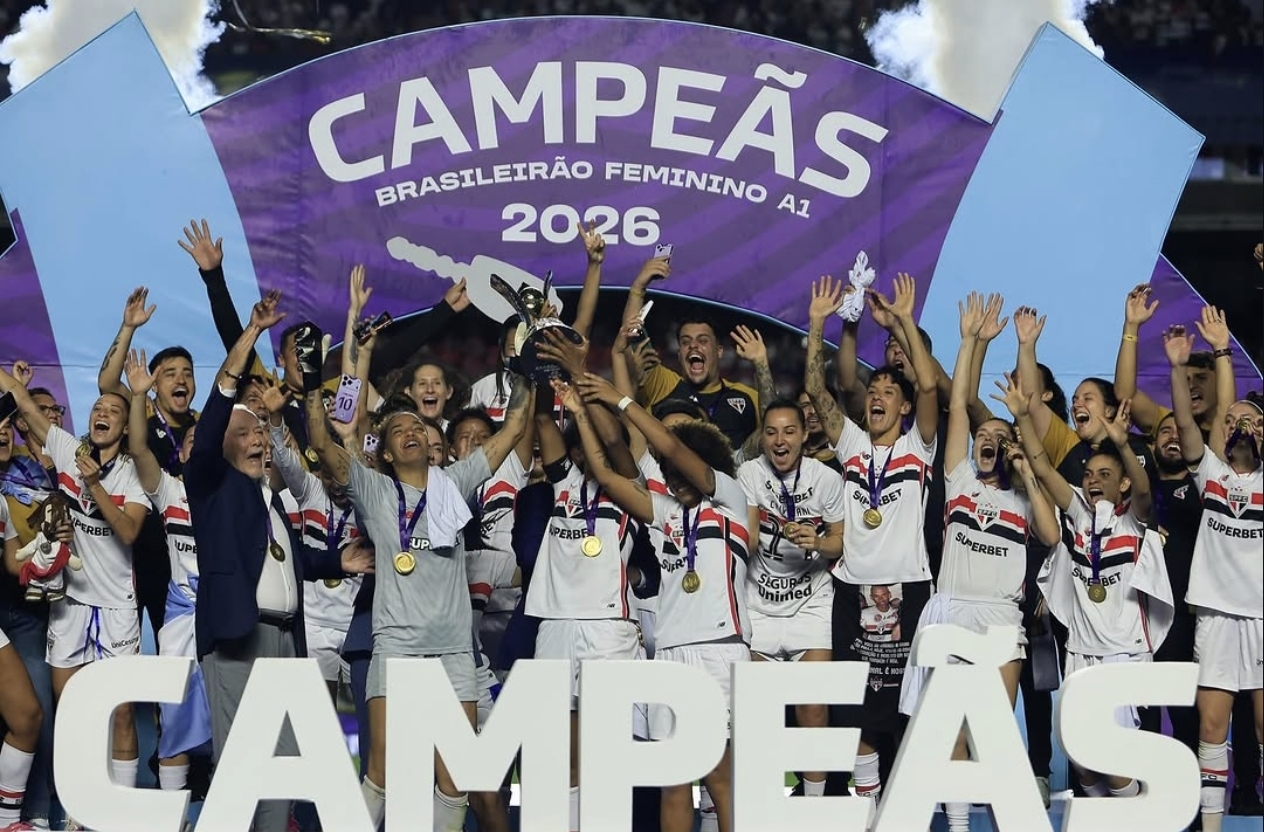 São Paulo quebra hegemonia do Corinthians e vence pela primeira vez o Brasileirão perante um recorde de espectadores no país